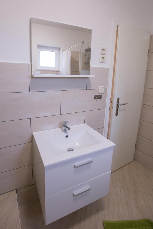 Ferienwohnung Smillenzweg Mit Garten Ломе Екстериор снимка